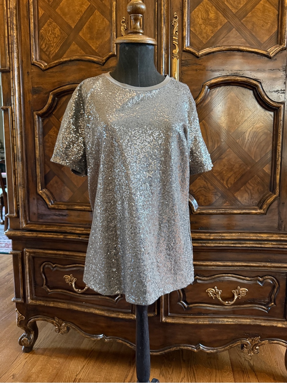 DKNY Silver Sequin Short Sleeve Tee